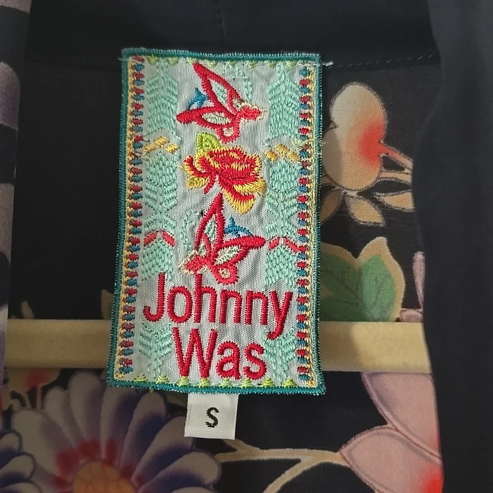 Johnny Was Beautiful Kimono Navy with Floral size Small - Picture 2 of 6